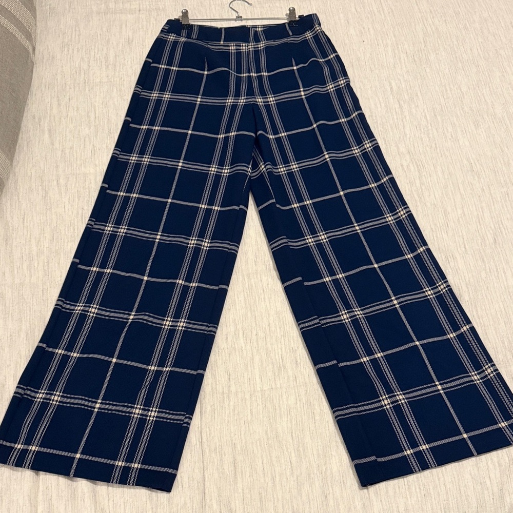 Forever 21 Navy and Cream Checkered Wide-Leg Woven Pants Sz M